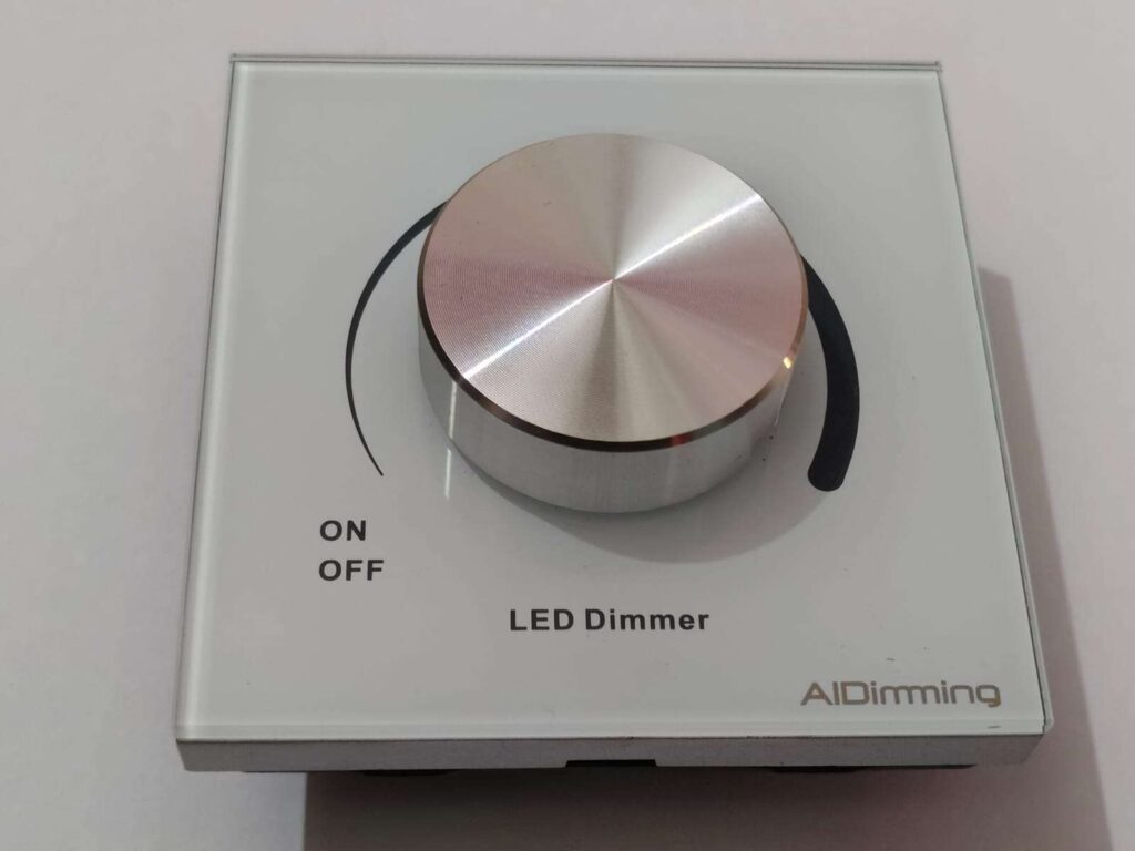 Triac Dimmer – High-Performance Phase-Cut LED Dimmer Switch (Up to 600W) - Image 2