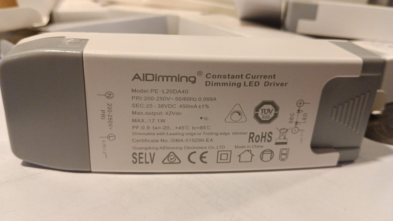 AiDimming 17W TRIAC Dimmable LED Driver 450mA Constant Current | 200-250V AC | PE-L20DA40 | Leading & Trailing Edge Compatible | Flicker Control